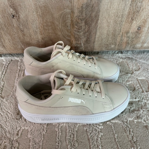 Women’s puma size 9.5 worn twice! - Picture 3 of 6